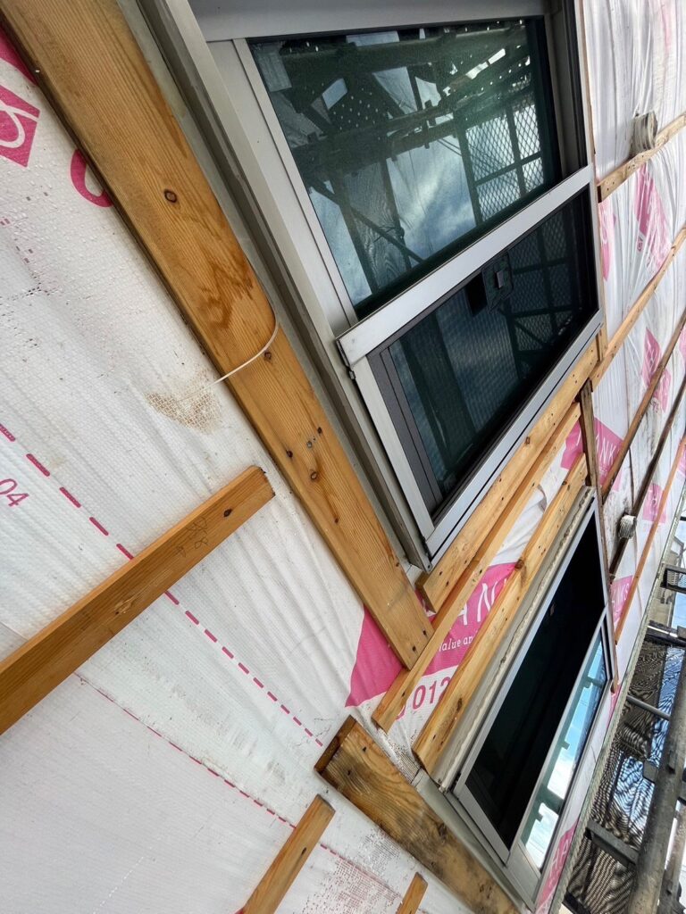 外壁塗装　一部張り替え工事